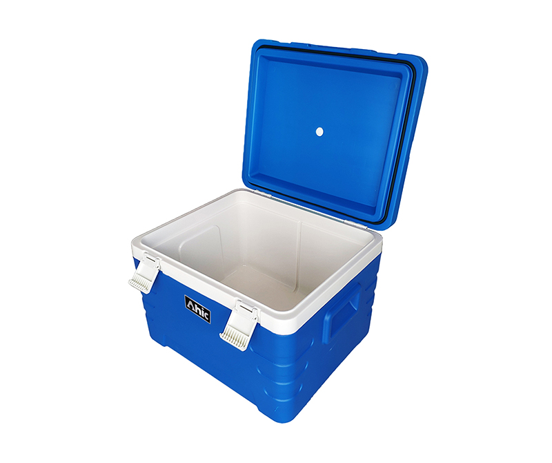 CS65 Blow Molding Cooler Box